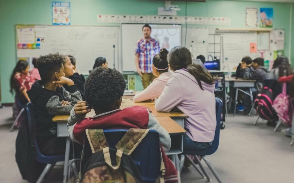 Work and Study Abroad Études dans les pays anglophones et hispanophones